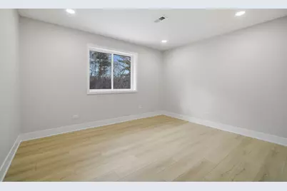 1175 Hunters Lane, Lake Zurich, IL 60047 - Photo 15