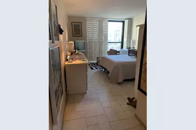 1030 N State Street #14H, Chicago, IL 60610 - Photo 5