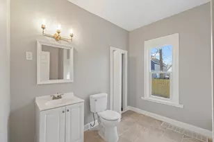 418 W Illinois Ave, Aurora, IL 60506 - Photo 17