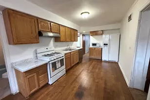 4601 W 82nd St, Chicago, IL 60652 - Photo 7