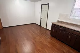 4601 W 82nd St, Chicago, IL 60652 - Photo 13