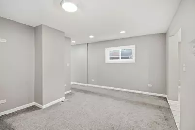 107 N State Street, Aurora, IL 60505 - Photo 13