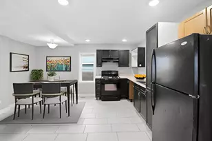 107 N State St, Aurora, IL 60505 - Photo 5