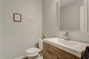 881 S Bryan St, Elmhurst, IL 60126 - Photo 41