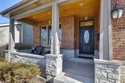 881 S Bryan Street, Elmhurst, IL 60126 - Photo 3