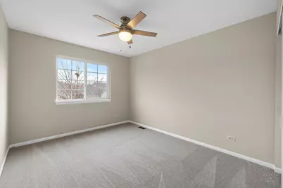 305 Harvest Gate Road, Lake in the Hills, IL 60156 - Photo 19