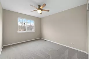 305 Harvest Gate Rd, Lake in the Hills, IL 60156 - Photo 19