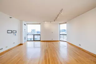 70 W Huron St, Chicago, IL 60654 - Photo 21