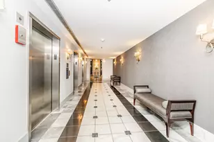 70 W Huron St, Chicago, IL 60654 - Photo 3