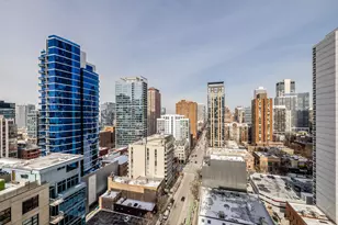 70 W Huron St, Chicago, IL 60654 - Photo 27