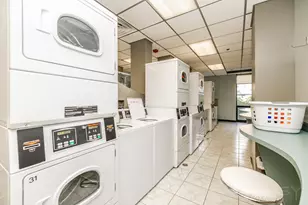 70 W Huron St, Chicago, IL 60654 - Photo 61