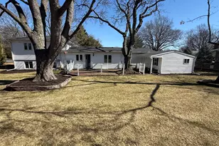 2724 N Country Club Terrace Terrace, Rockford, IL 61103 - Photo 9