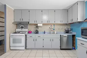 728 Farragut Ave, Romeoville, IL 60446 - Photo 11