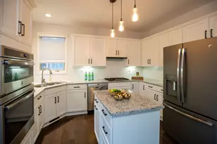 1827 Waterbury Cir, Glenview, IL 60025 - Photo 3