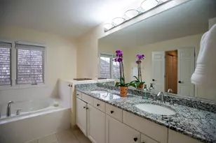 1827 Waterbury Cir, Glenview, IL 60025 - Photo 23