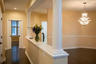 1827 Waterbury Cir, Glenview, IL 60025 - Photo 29