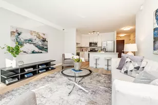 33 W Ontario St, Chicago, IL 60654 - Photo 11