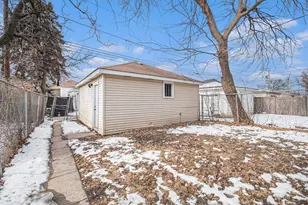 1702 N Meade Ave, Chicago, IL 60639 - Photo 13