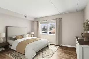 8025 Woodglen Ln, Downers Grove, IL 60516 - Photo 9