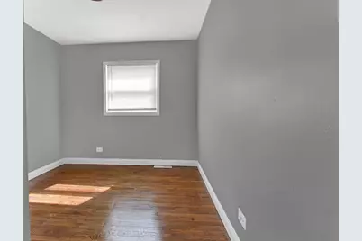 13240 S Saint Lawrence Avenue, Chicago, IL 60827 - Photo 7