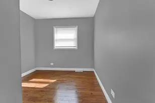 13240 S St Lawrence Ave, Chicago, IL 60827 - Photo 7