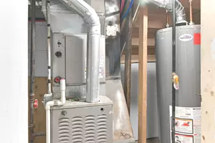 13240 S St Lawrence Ave, Chicago, IL 60827 - Photo 15