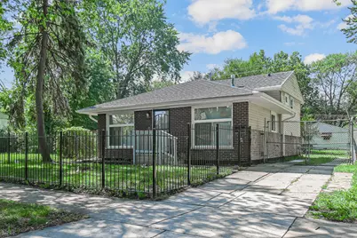 13240 S Saint Lawrence Avenue, Chicago, IL 60827 - Photo 1