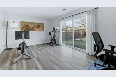 1595 Lois Ann Lane, Naperville, IL 60563 - Photo 15