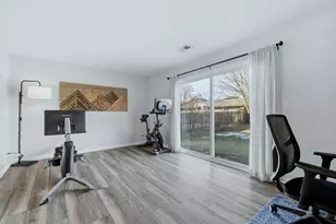 1595 Lois Ann Ln, Naperville, IL 60563 - Photo 15