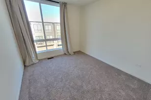 1270 Lakepointe Dr, Schaumburg, IL 60173 - Photo 15