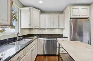 373 Woodbridge St, Des Plaines, IL 60016 - Photo 7