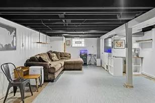 373 Woodbridge St, Des Plaines, IL 60016 - Photo 13