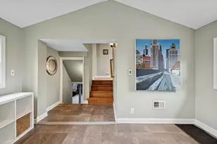 373 Woodbridge St, Des Plaines, IL 60016 - Photo 11