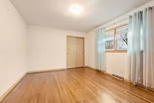 10609 S Kildare Ave, Oak Lawn, IL 60453 - Photo 7