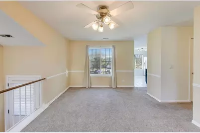 2122 Southwind Circle #8-4, Schaumburg, IL 60194 - Photo 5