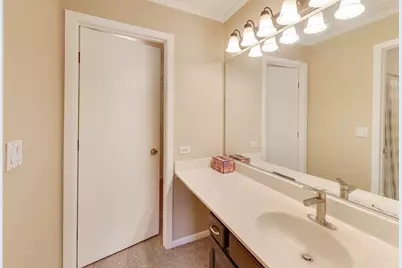 2122 Southwind Circle #8-4, Schaumburg, IL 60194 - Photo 13