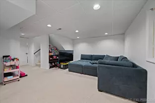 292 Shadow Bend Dr, Wheeling, IL 60090 - Photo 17