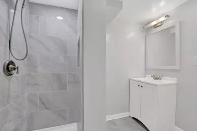 7825 S Ingleside Avenue, Chicago, IL 60619 - Photo 17