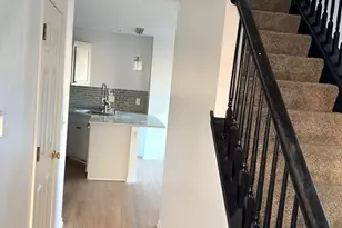 610 Daisy Ln, Roselle, IL 60172 - Photo 5