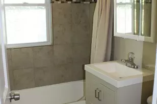 20-22 N Locust St, Aurora, IL 60506 - Photo 13