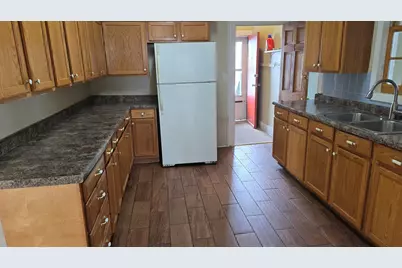 20-22 N Locust Street, Aurora, IL 60506 - Photo 7