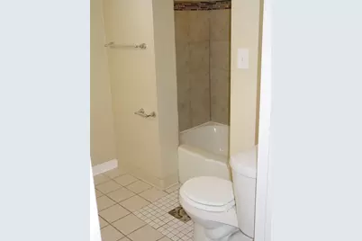 20-22 N Locust Street, Aurora, IL 60506 - Photo 11