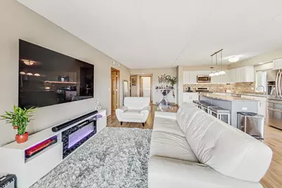 6559 W George Street #404, Chicago, IL 60634 - Photo 11