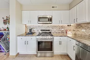 6559 W George St, Chicago, IL 60634 - Photo 17