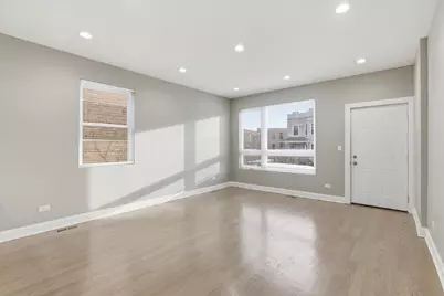 1048 N Lawndale Avenue #1, Chicago, IL 60651 - Photo 3