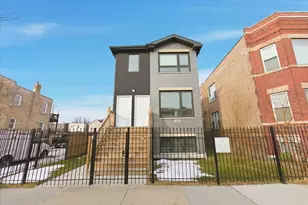 1048 N Lawndale Ave, Chicago, IL 60651 - Photo 1