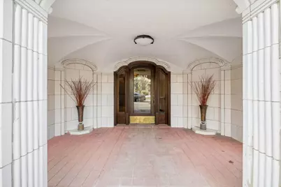 227 N Grove Avenue #3, Oak Park, IL 60302 - Photo 3