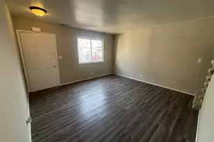 209 Bunker Hill Dr, Bolingbrook, IL 60440 - Photo 3