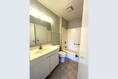 209 Bunker Hill Drive, Bolingbrook, IL 60440 - Photo 11