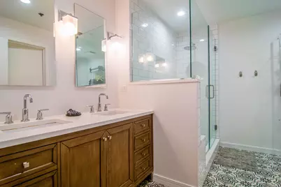 420 W Ontario Street #305, Chicago, IL 60654 - Photo 9